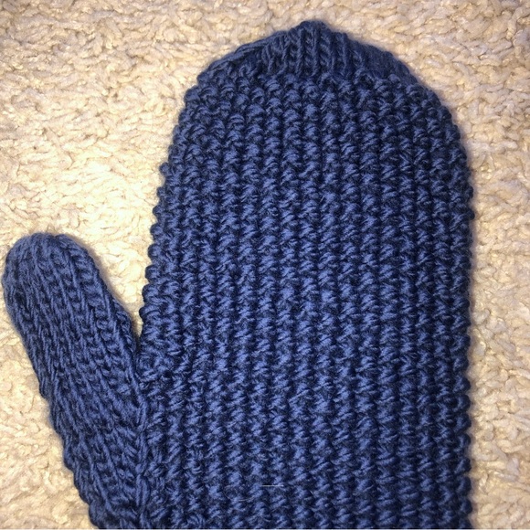 Handmade Mittens - Picture 4 of 4